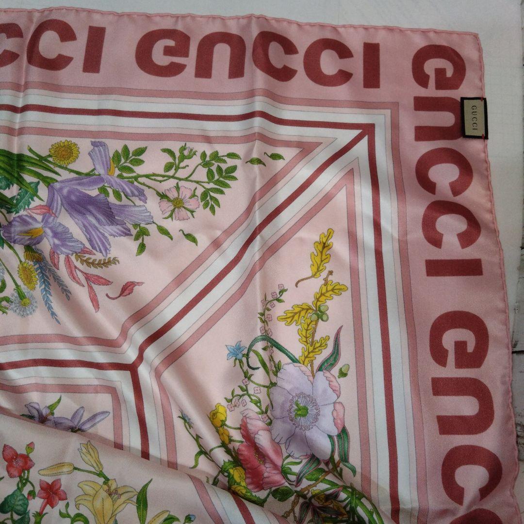 美品　GUCCI　シルク　スカーフ