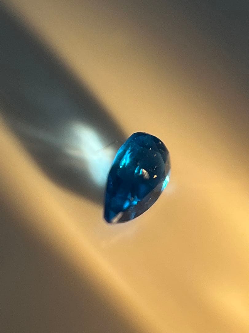 アフガニスタン産 アウイナイト ② ソーティング付き