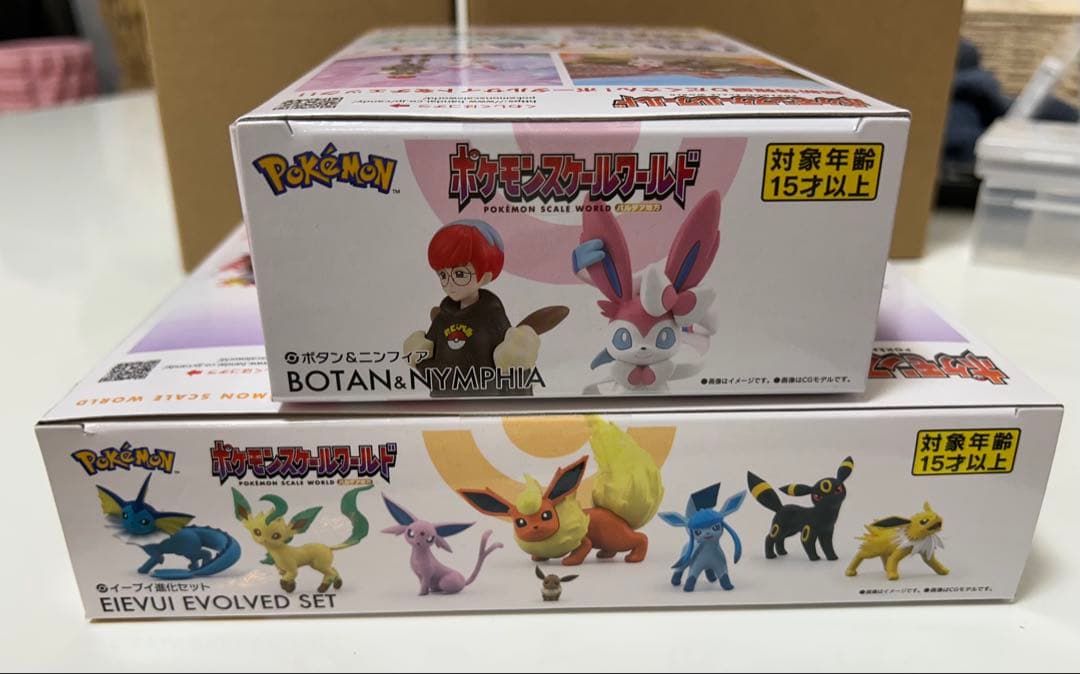 ポケモン　スケールワールド　フィギュア　イーブイ進化セット　ボタン＆ニンフィア