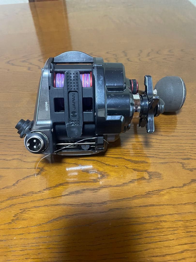 使用感も全く問題ないので、電動リールの初心者、予備には良いと思います。
