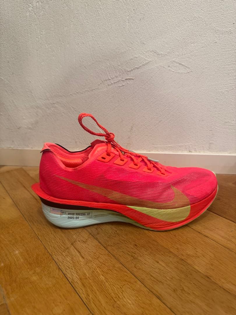 NIKE ヴェイパーフライ4 メンズ　US7.5