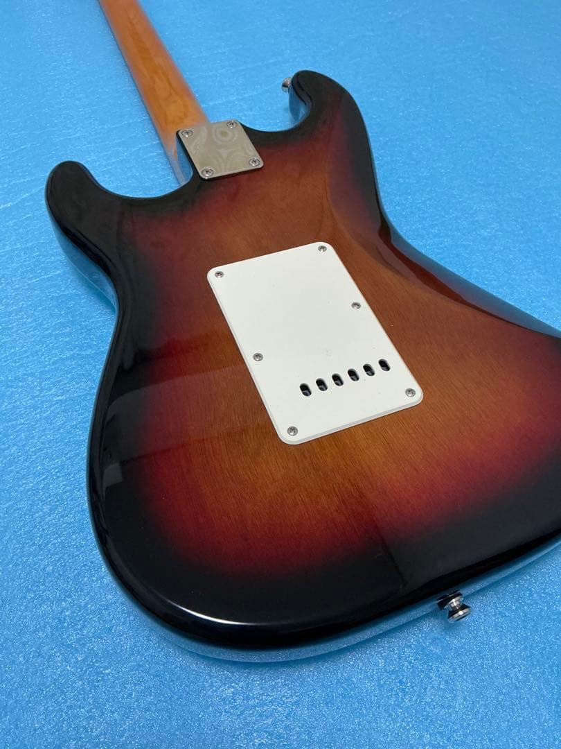 ギター Squier classic vibe 60s stratocaster