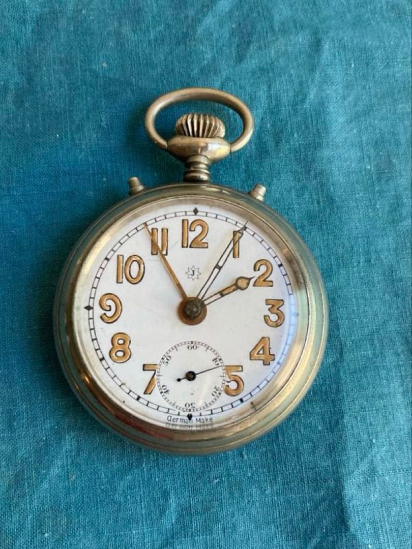 【専用ページ】ユンハンス　懐中時計　稼働品　軍用　アラーム機能付