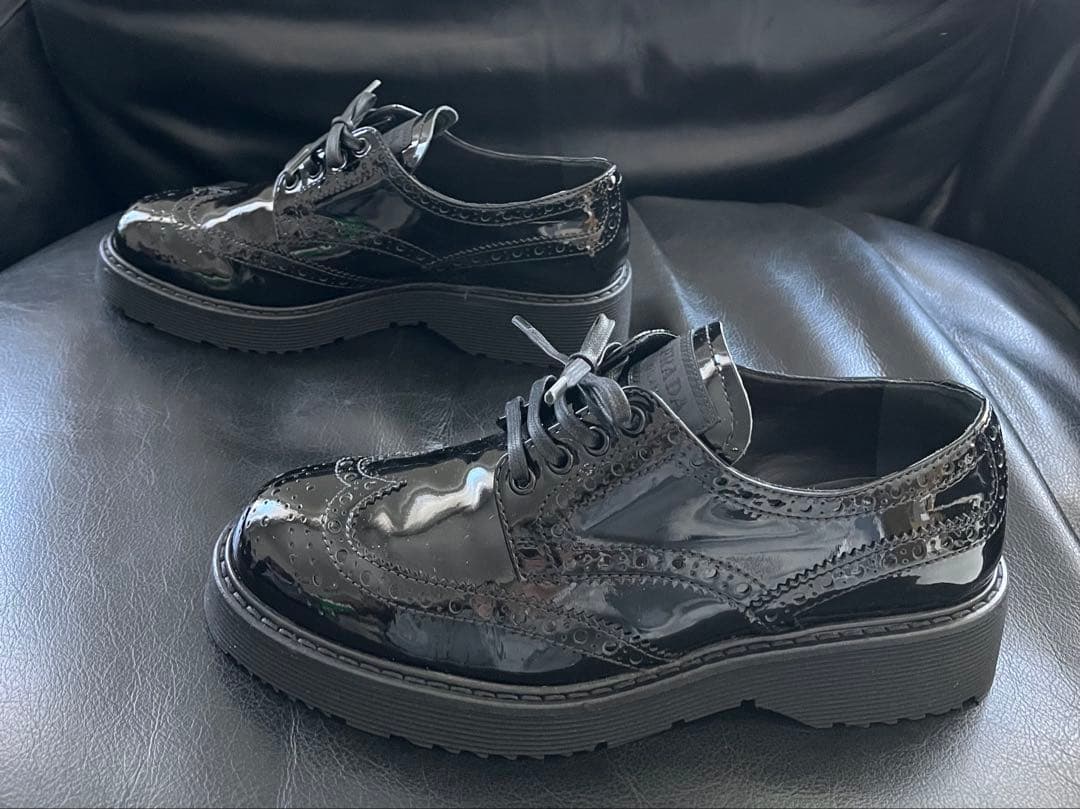 PRADA プラダ ウィングチップ パテントレザー シューズ オックスフォード