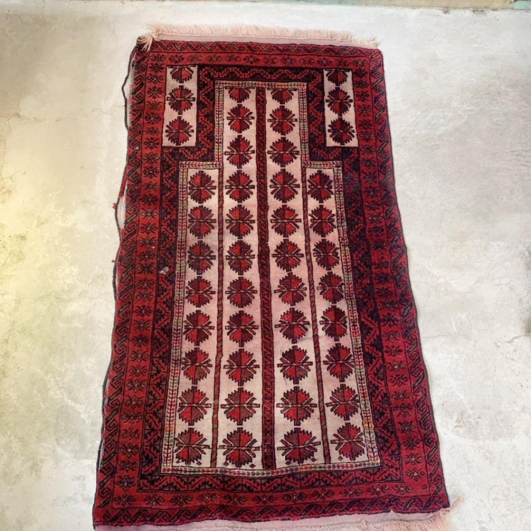 △ antique 絨毯 ② △
