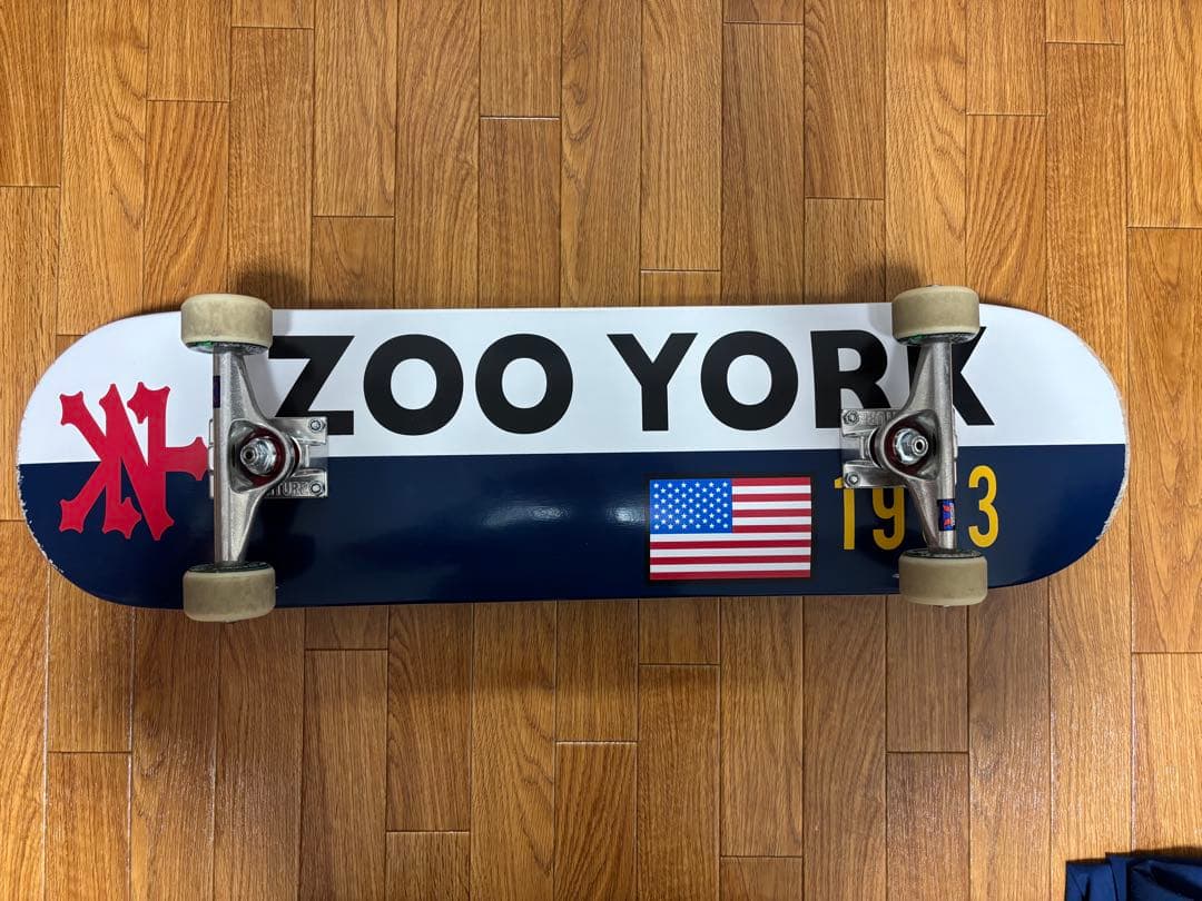 ZOO YORK コンプリートスケートボード　8.0インチ