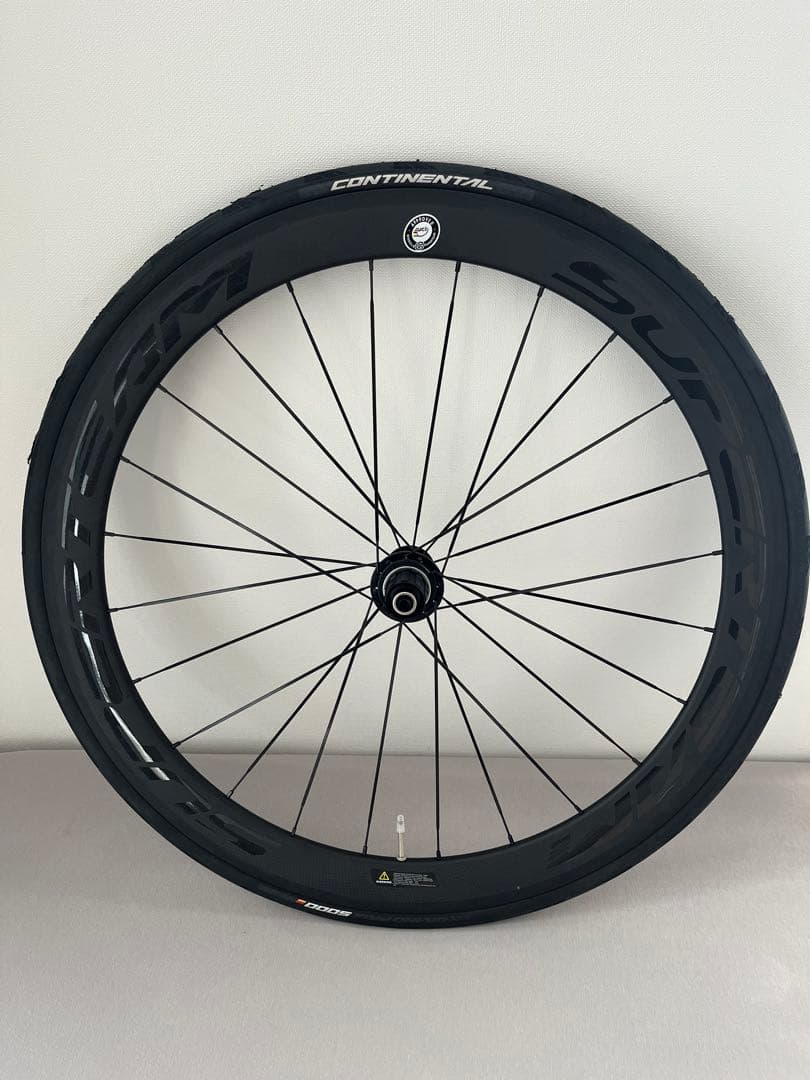 SUPERTEAMカーボンホイールContinental GP5000 装着済