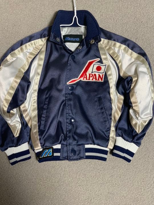 非売品！侍ジャパン　ウインドブレーカー　一点物　ワッペン刺繍　貴重品　お子様用