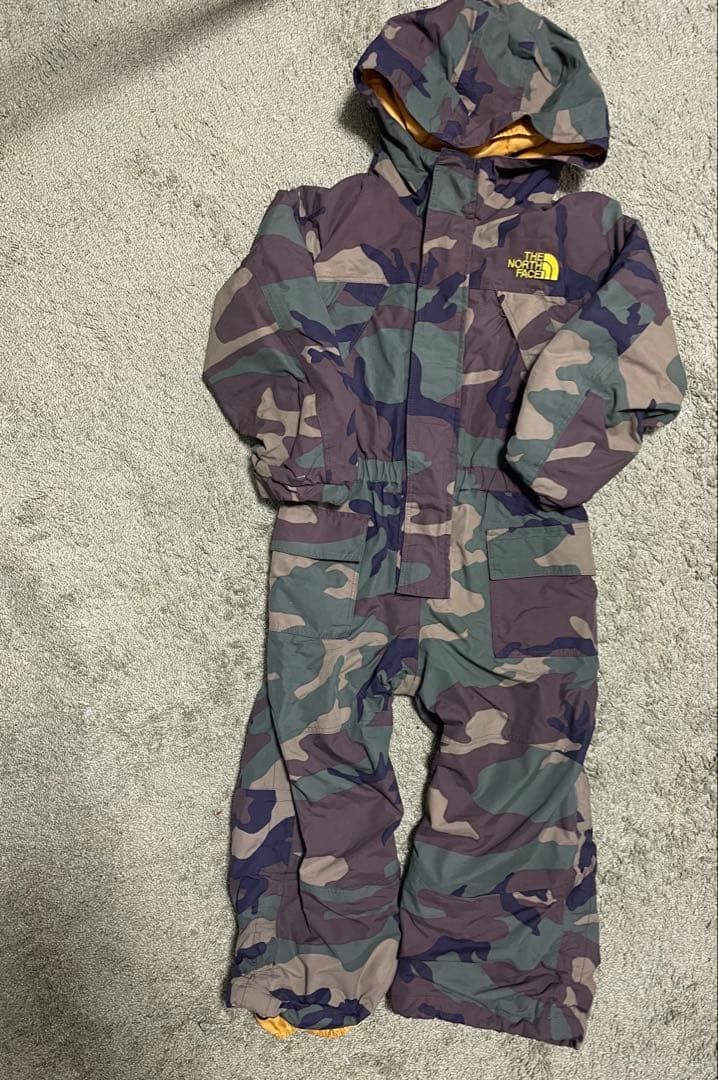 ※ miyamo さん専用※The North Face迷彩スキーウェア　110