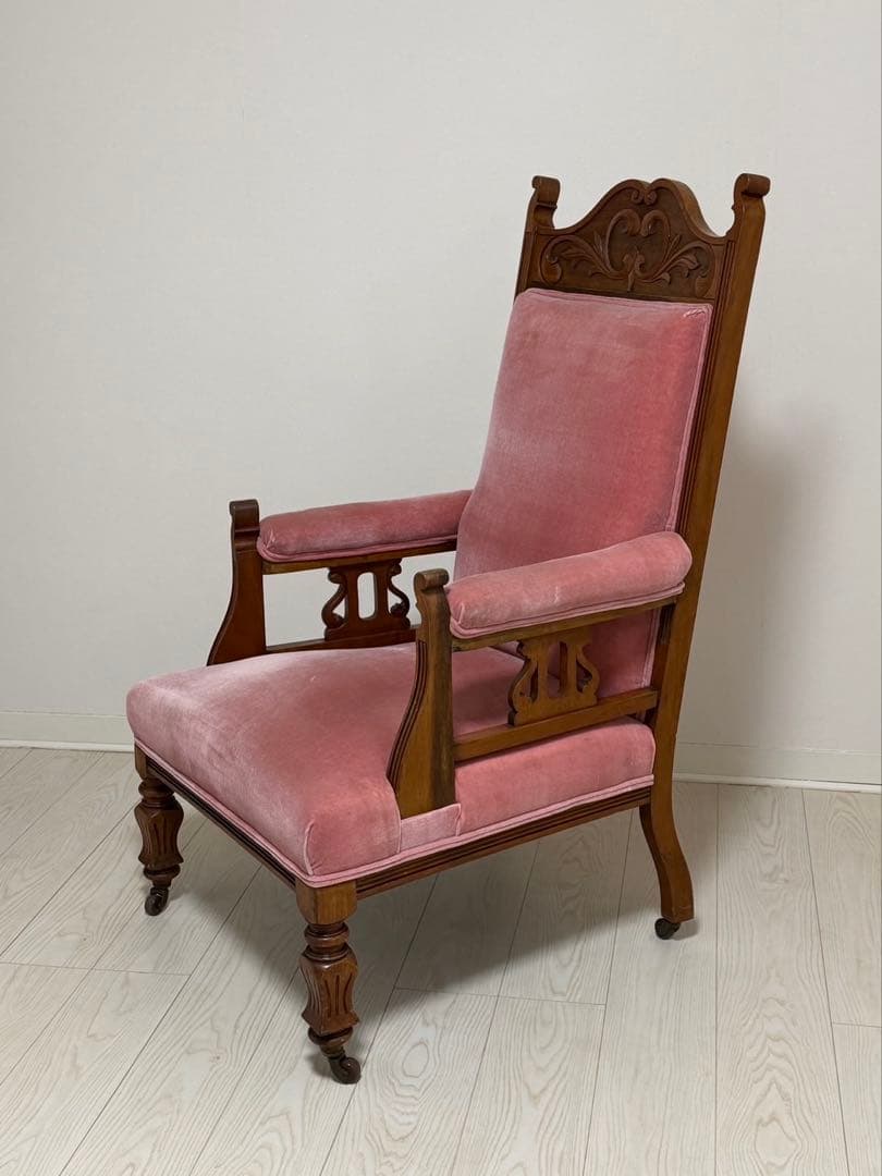 アンティーク調 1人掛けチェア／アームチェア（ピンクベロア×木製フレーム）