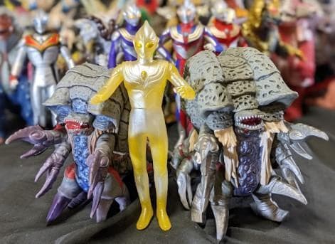 ウルトラマンティガ＆登場怪獣・宇宙人（バンダイ）ソフビフィギュア34体セット
