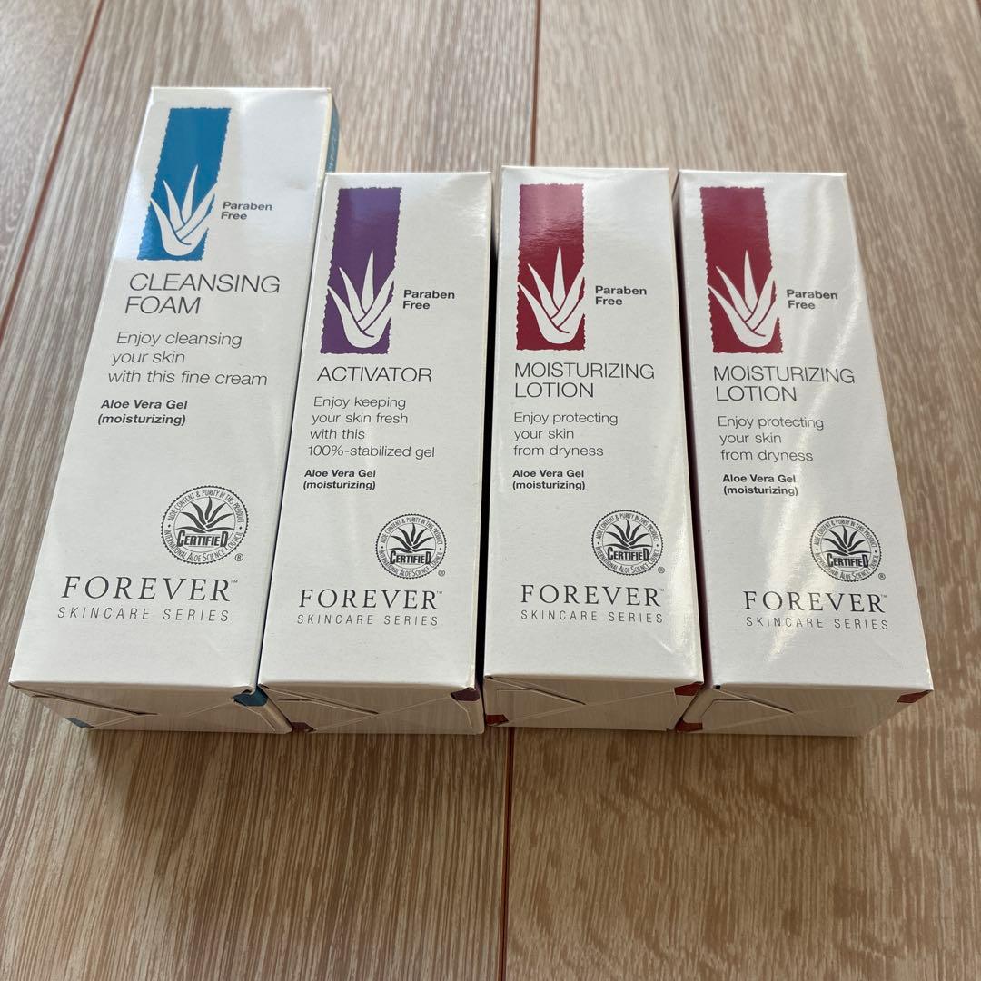 フォーエバー　クレンジングフォーム他4本セット 値引きしました！