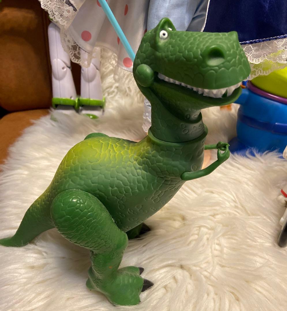 トイストーリーフィギュア　人形