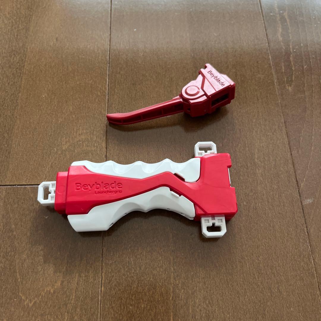 ベイブレード16個ランチャー3個ヘルサラマンダー、フェニックス付き
