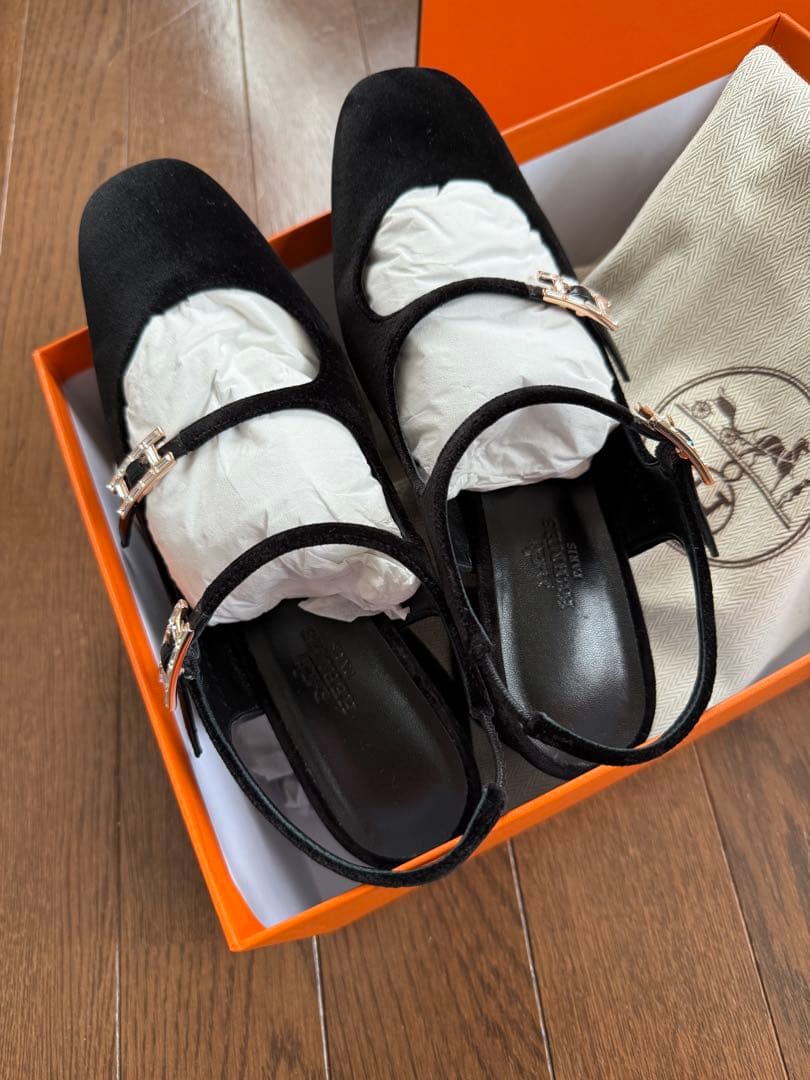 エルメス☆黒スエードストラップ付きミュール