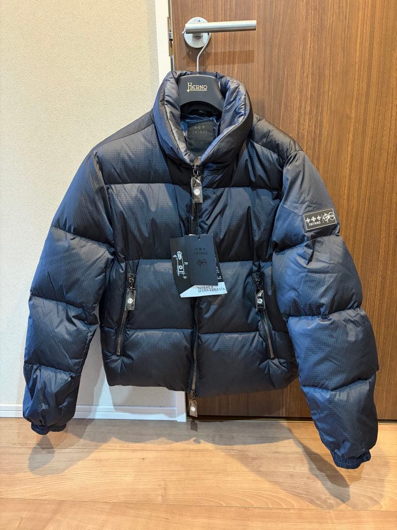 TATRAS ブラック　ダウンジャケットマネーギャング　02