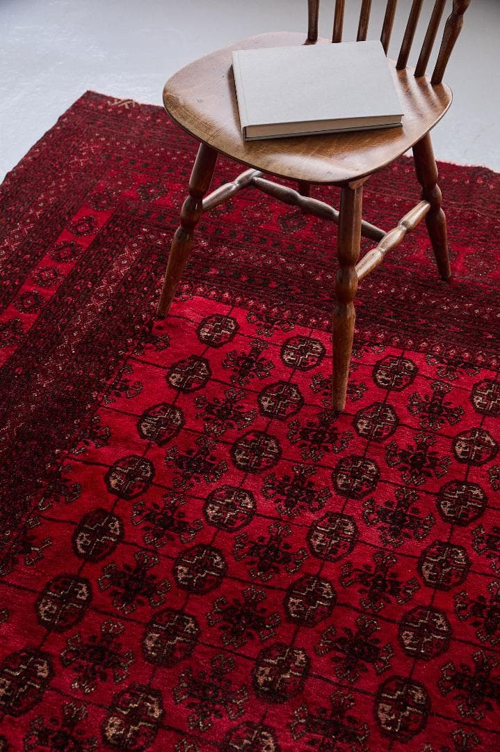 大型ヴィンテージラグ　トライバルラグ　トルクメン族（287×200cm）赤　黒