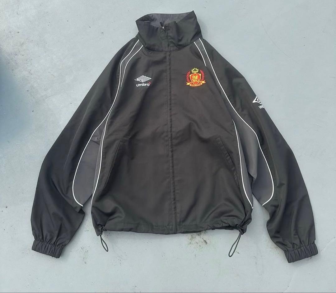 【激レア】9090 × UMBRO ナイロンジャケット Lサイズ 完売品 黒