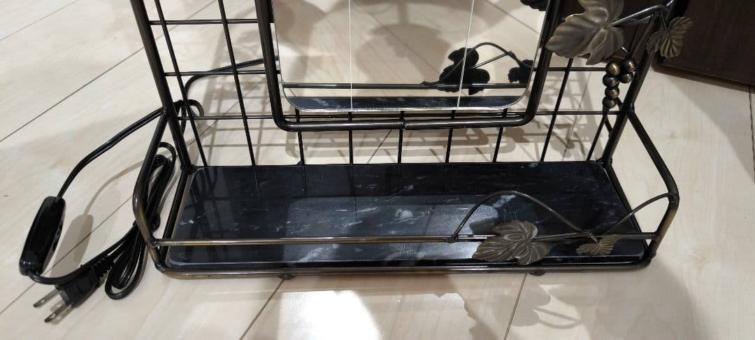 桜井製作所　アイアンドレッサー　昭和レトロ 鏡　電気付　葡萄のツル鉄製