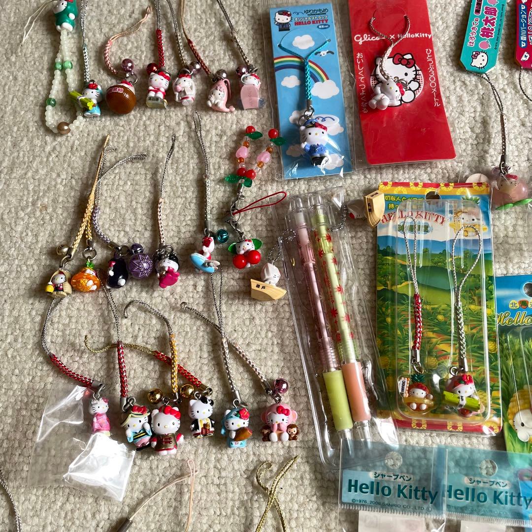 ハローキティ ご当地キティ ストラップ 根付 チャーム　ペン　200個