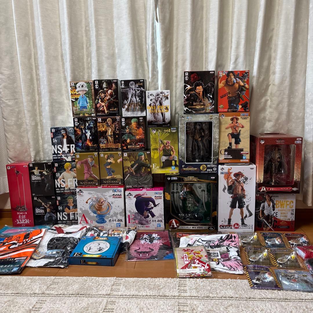 ワンピース　一番くじフィギュア他、雑貨Specialセット