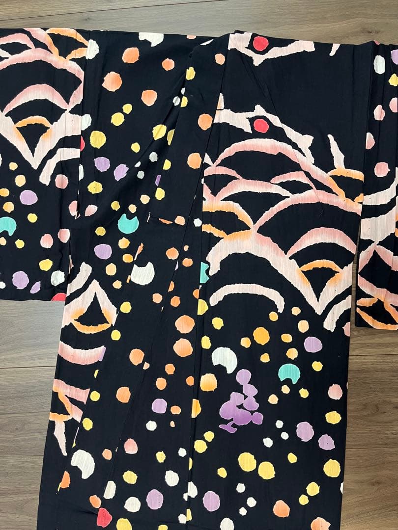 期間限定価格◆ツモリチサト◆注染 黒 浴衣 カラフルドット 猫 ぶどう 青海波柄