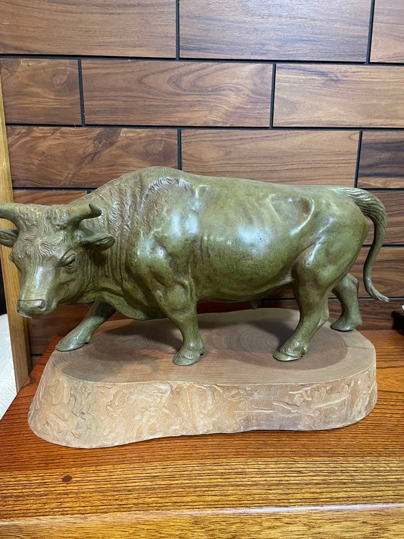 般若純一郎　高岡銅器　名工　牛の銅像　銅製　大型　約6.6kg