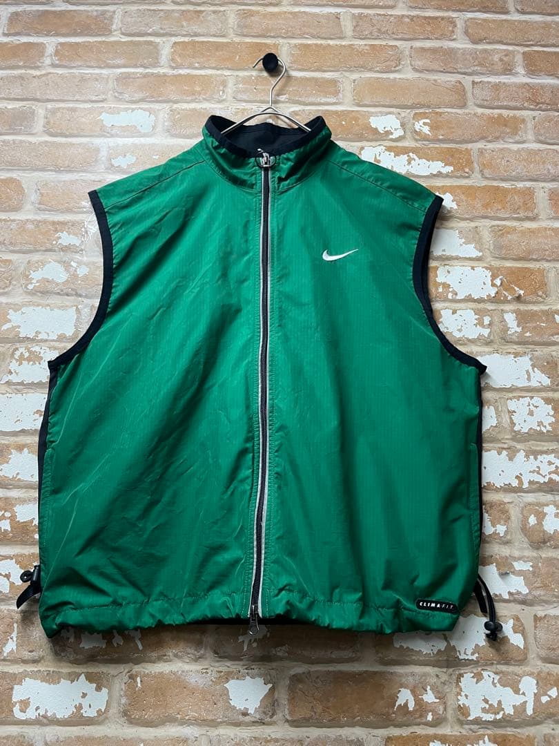 90s NIKE ナイキ　ナイロンベスト　ベスト　刺繍　スウォッシュ　緑　y2k