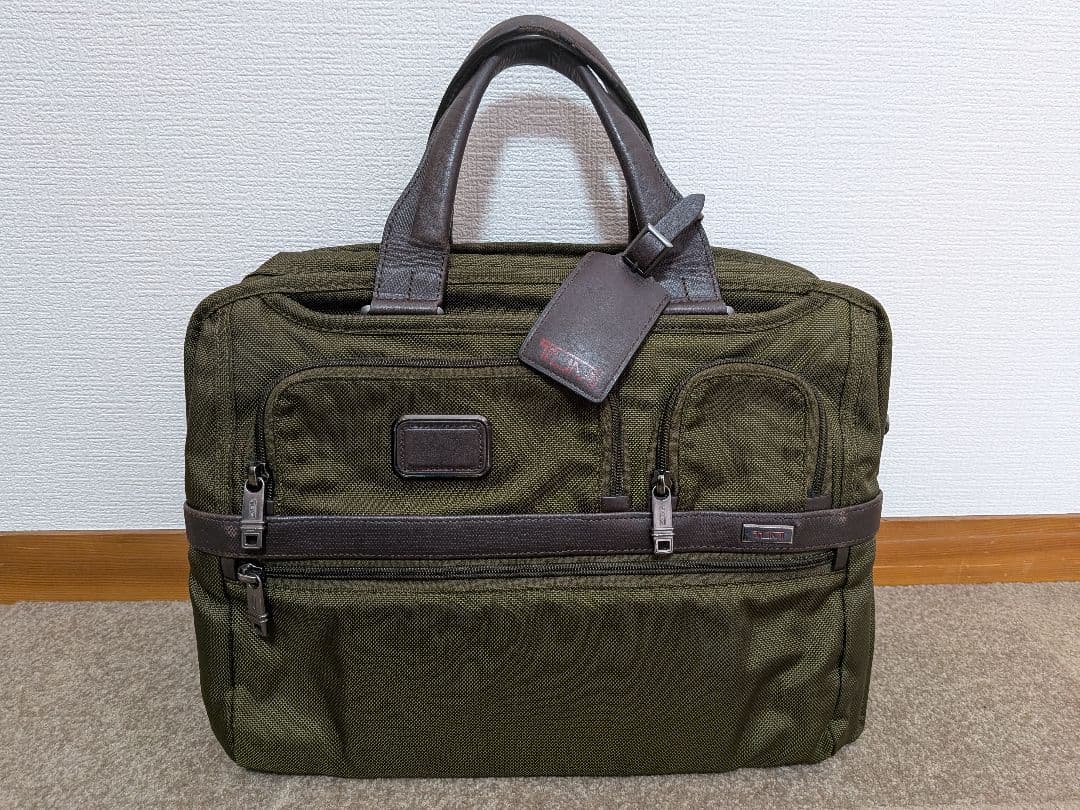 トゥミ エクスパンダブル・オーガナイザー・コンピューター・ブリーフ 26141