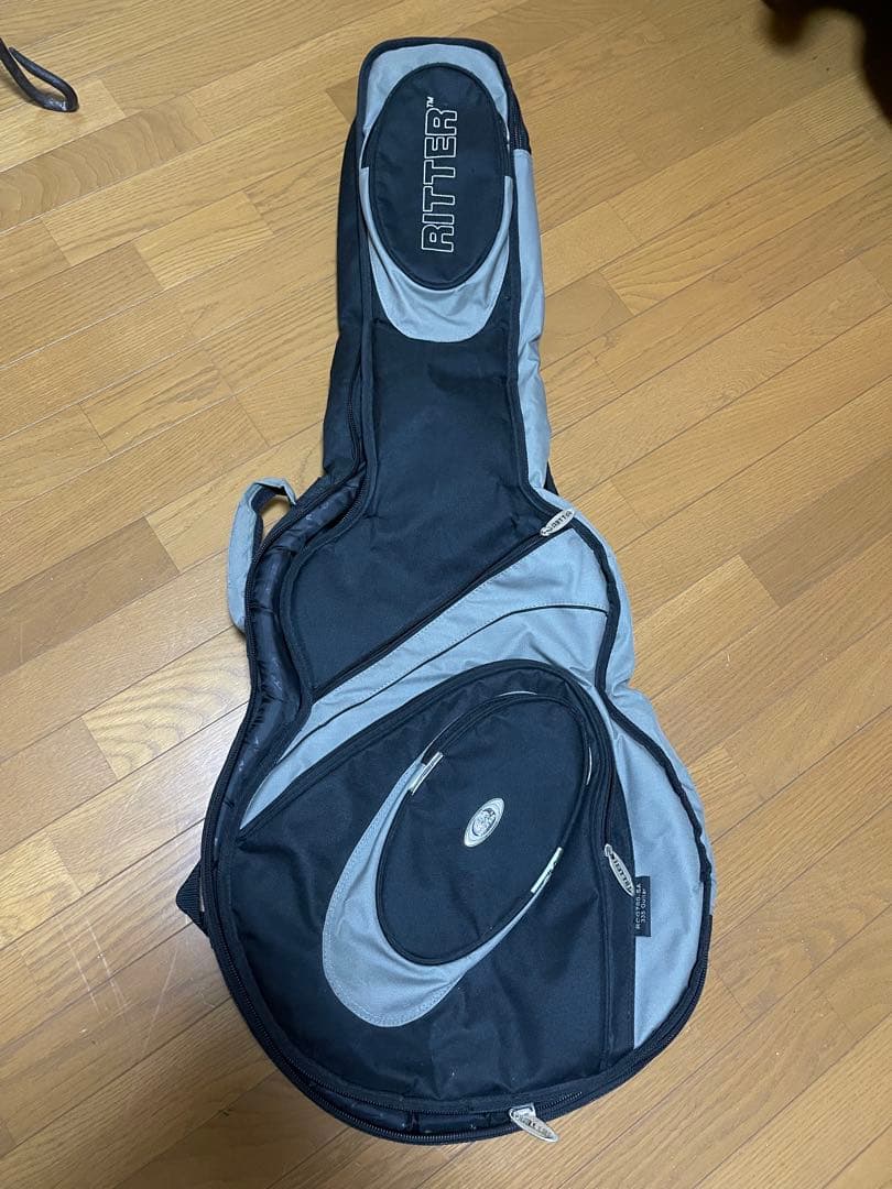 高級感のあるセミアコ　エピフォン　シェラトン　Ⅱ EB　中古