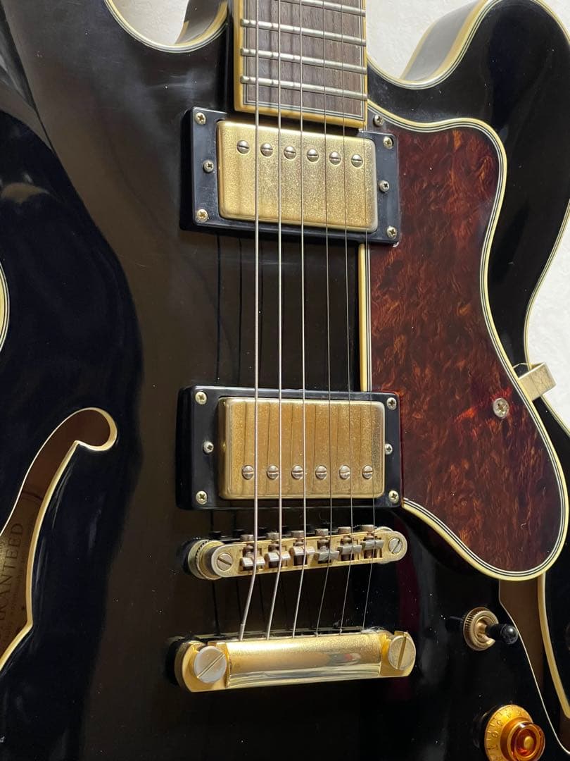 高級感のあるセミアコ　エピフォン　シェラトン　Ⅱ EB　中古