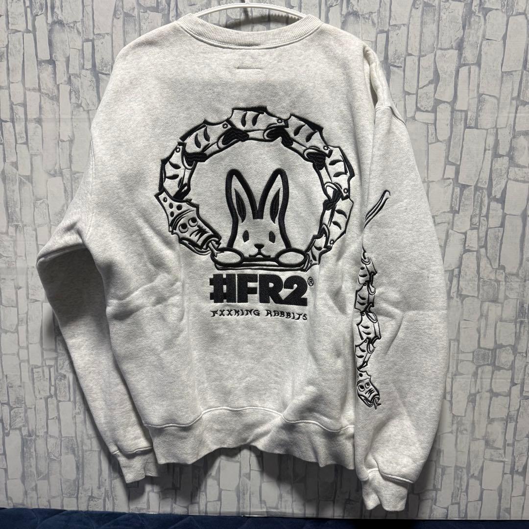 FR2 ウサギ グレー トレーナー　Mサイズ　中古