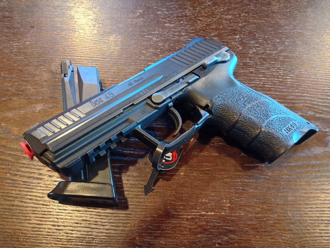 HK45 ガスガン ブラック 付属マガジン付き