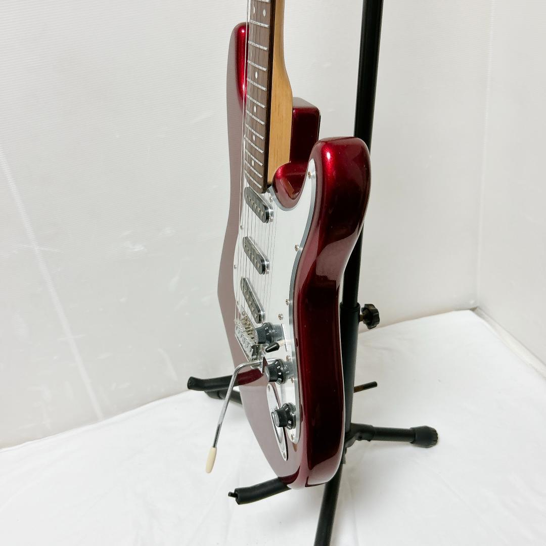 美品 Mavis 初心者向けエレキギター レッド ミラータイプピックガード