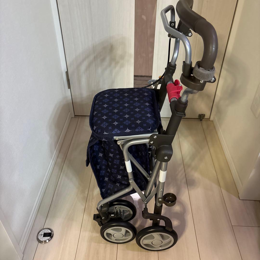 シルバーカー　座面有り、折りたたみ式　島製作所　モート