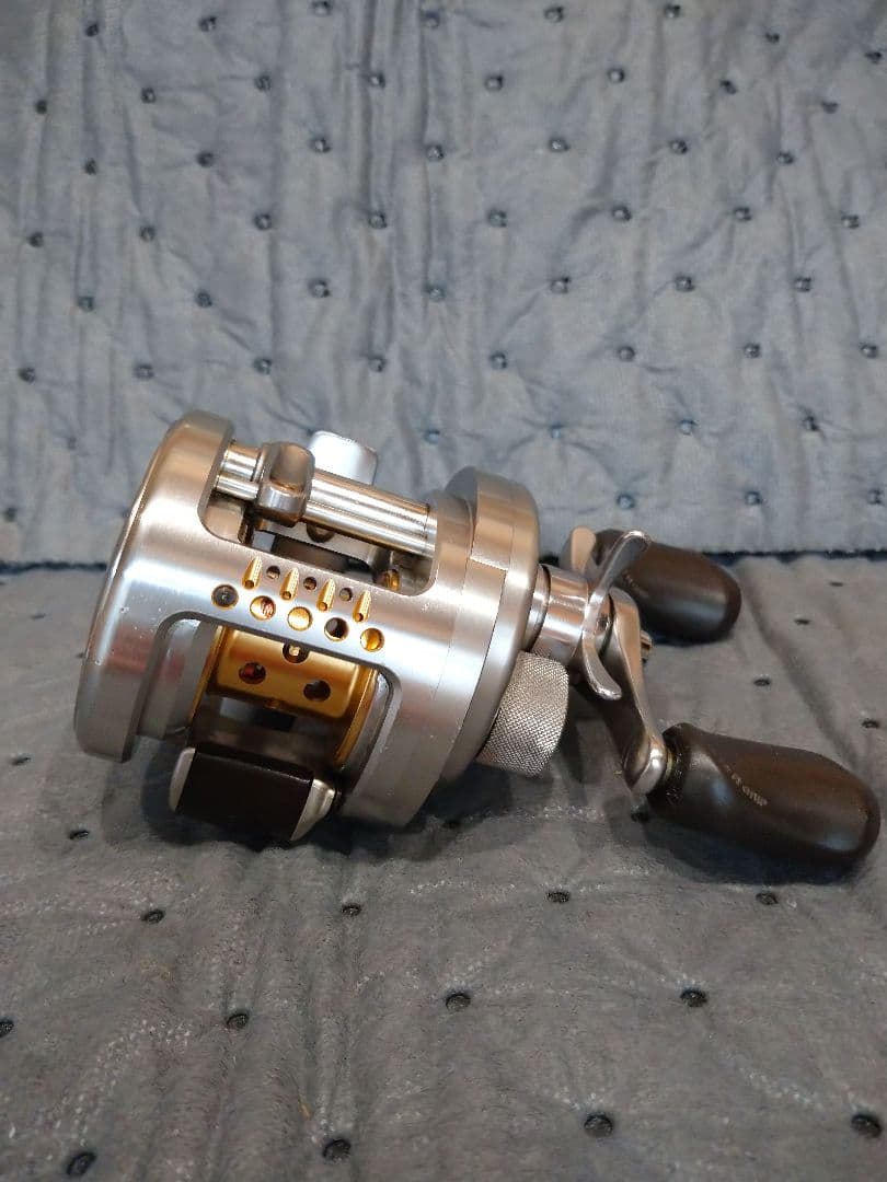 シマノ カルカッタコンクエスト100 DC