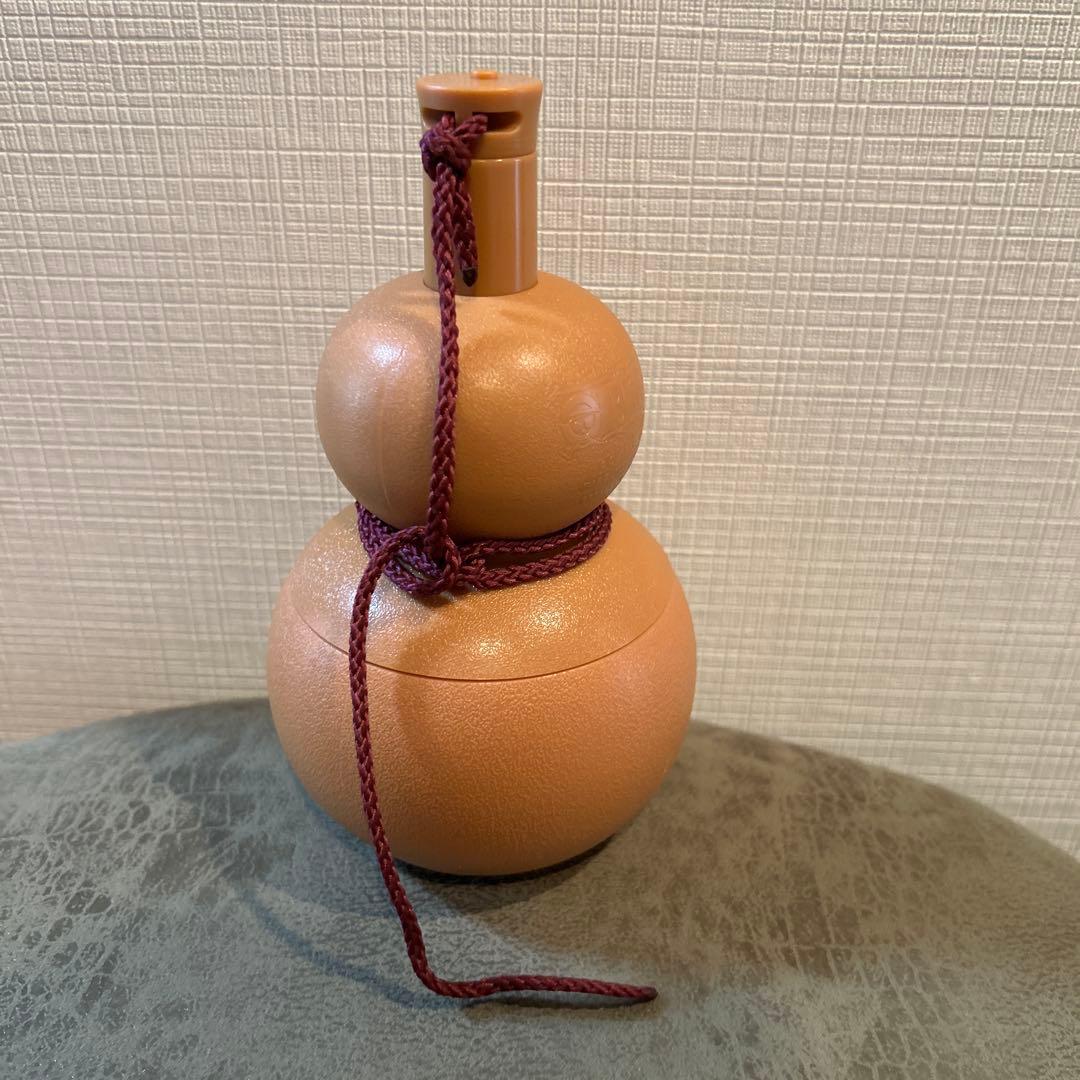 ①ワンピース　Hello, ONE PIECE コカコーラ　缶バッジ