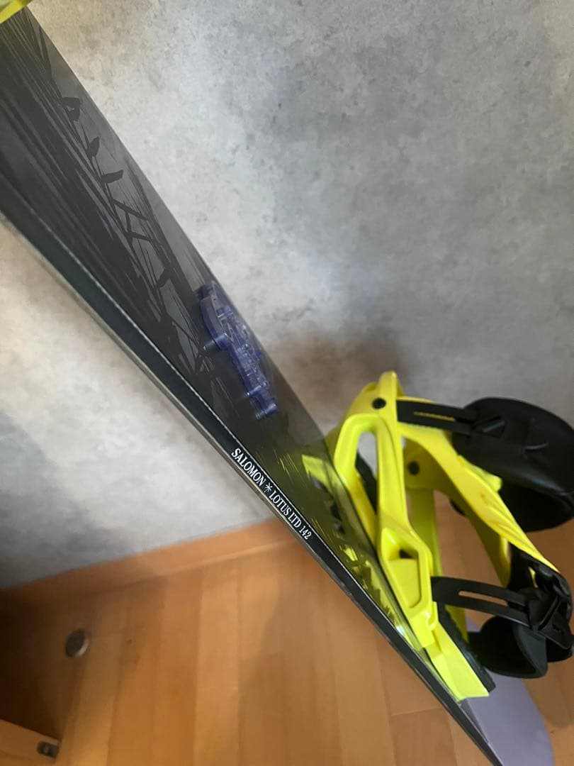SALOMON LOTUS LTD 142スノーボードセット