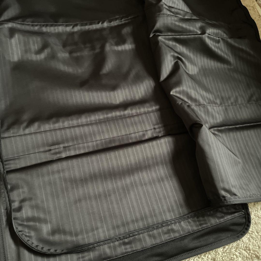【極美品】TUMI ガーメントケース トライフォールド 22133DH ブラック