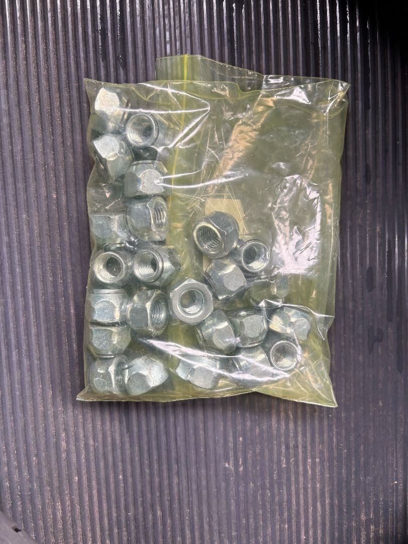 トヨタ ハイエース 新車外し 2025年 タイヤホイール 4本セット 15インチ