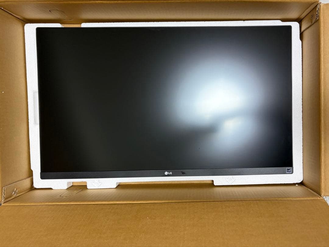 【美品】LG 27UP600K-W 27インチ 4K モニター