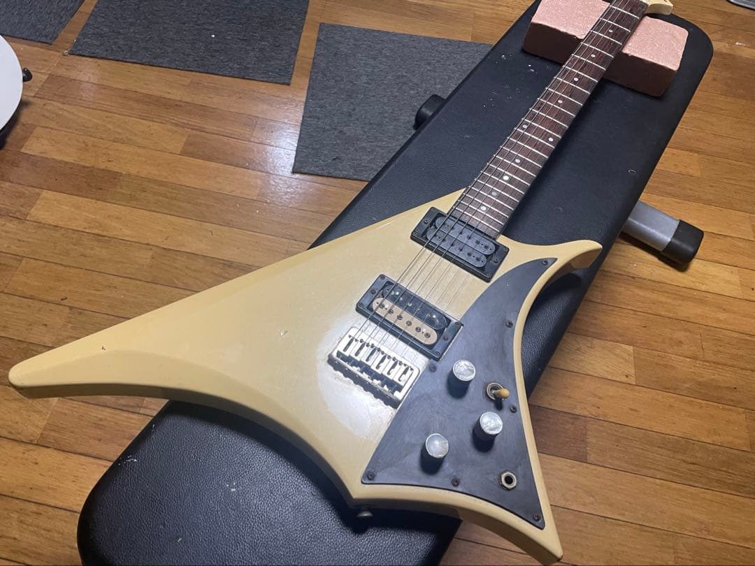 【変形　エレキギター】H.S Anderson KITE【ジャパビン】