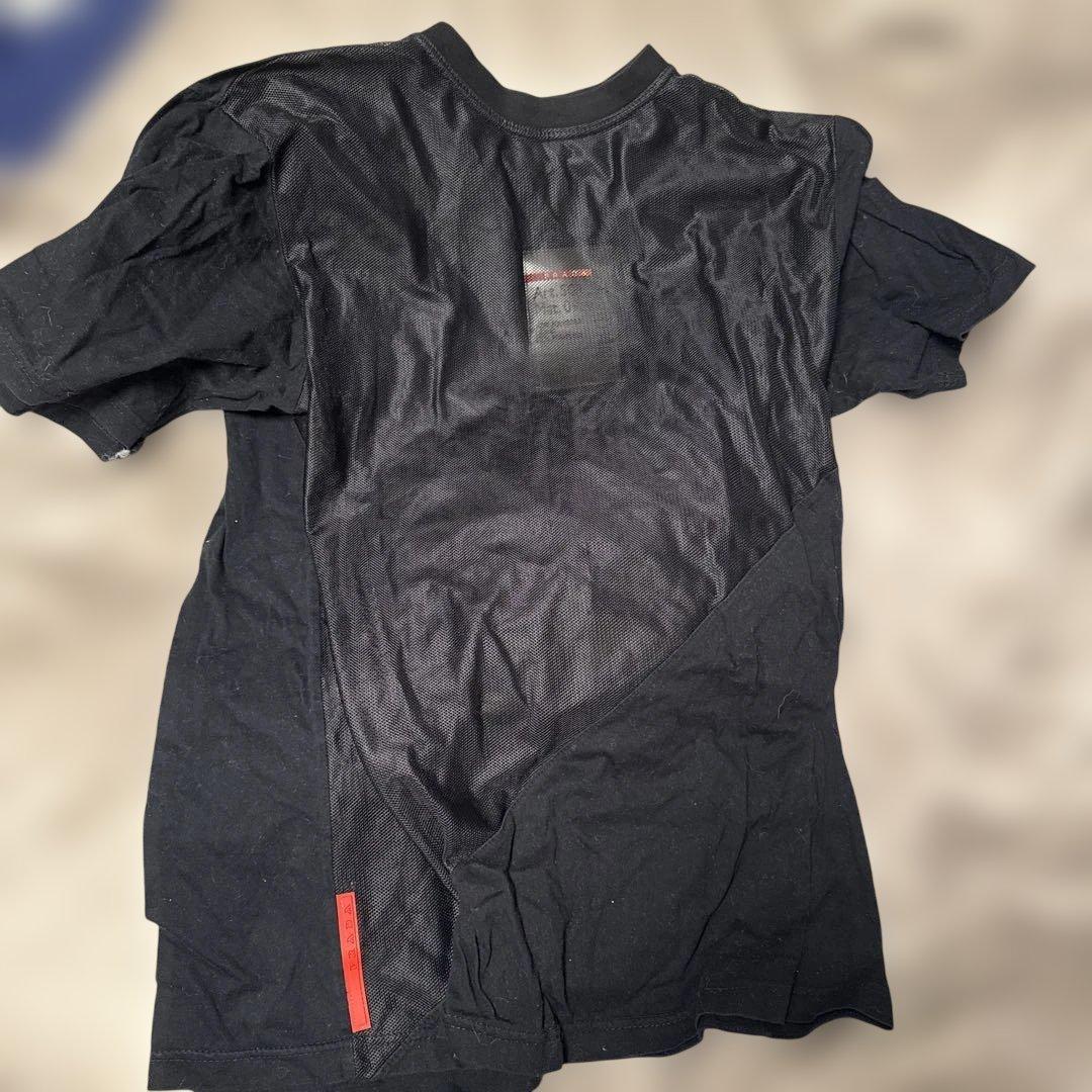 プラダのゴルフＴシャツ