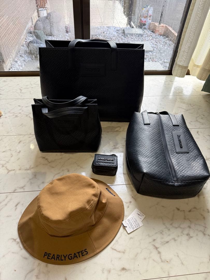 PEARLY GATES ロッカーバッグ・カートバッグ・など、ハット付5点セット