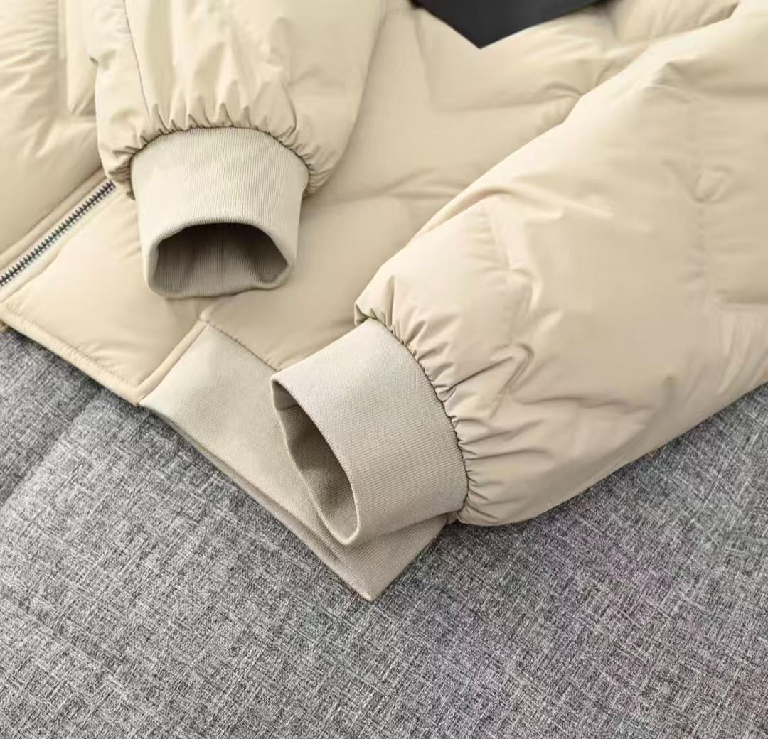 ホワイト ダイヤキルティング ダウンジャケット