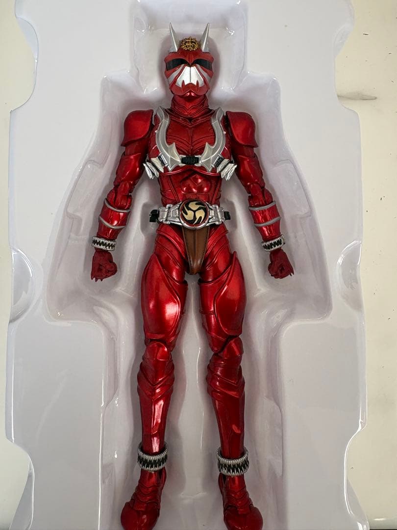 真骨彫　仮面ライダー響鬼　紅