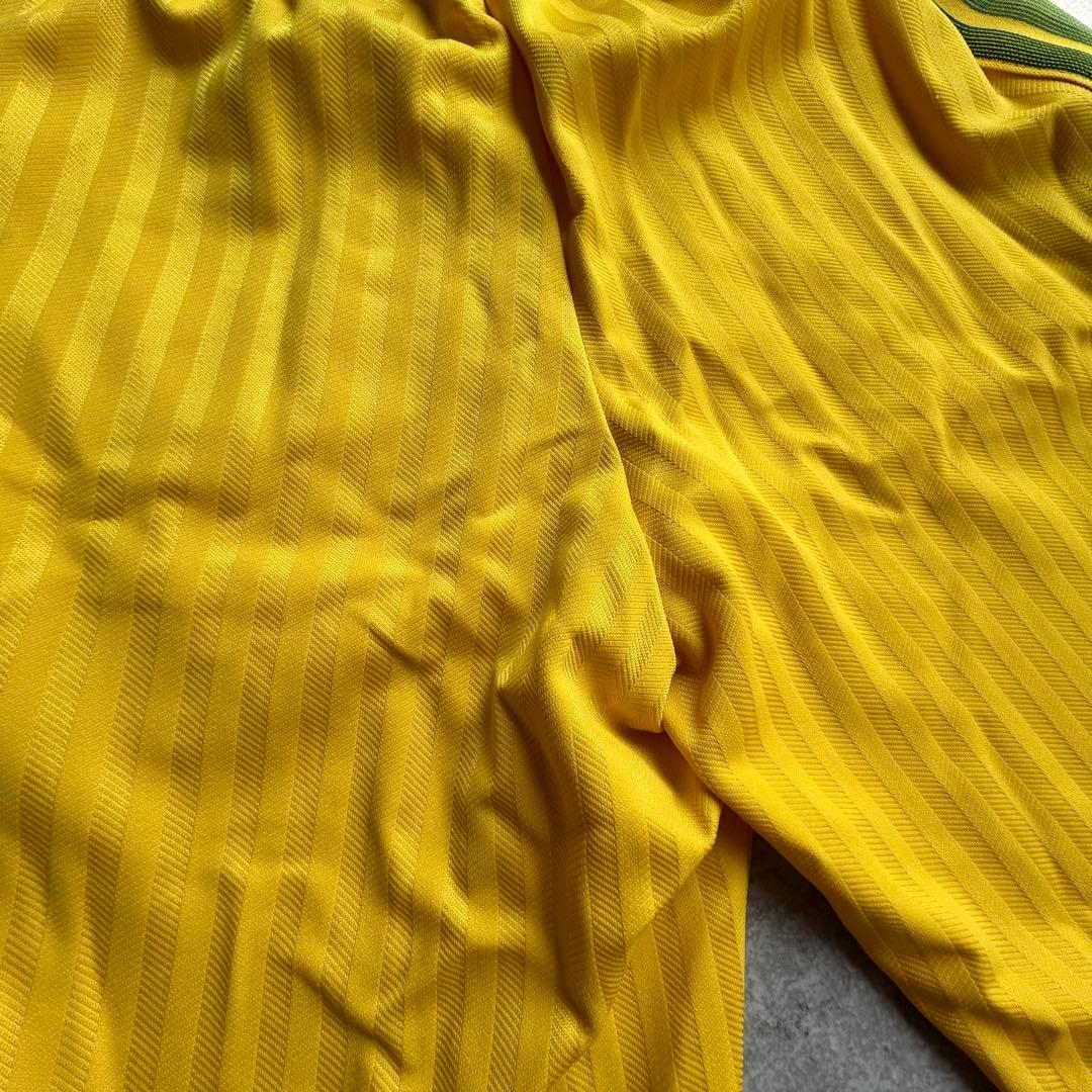 アディダス 爽やか セットアップ ジャケット ハーフパンツ 万国旗タグ