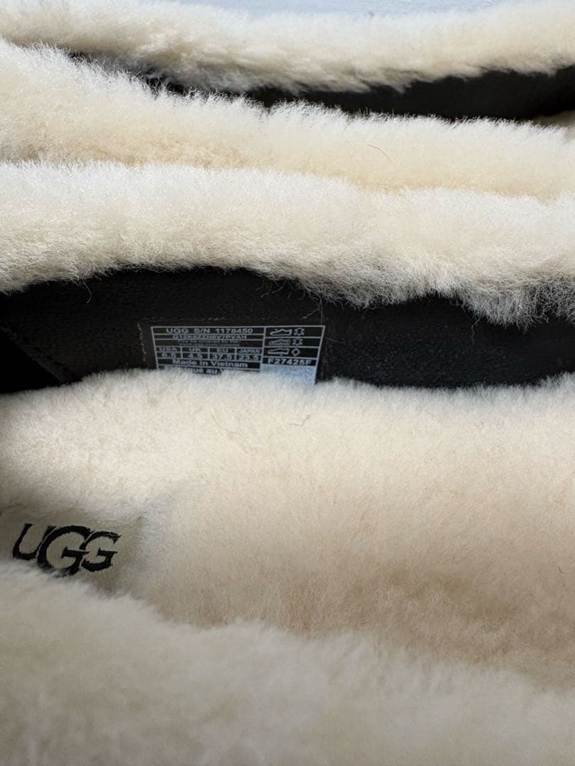 靴 UGG Zora Leather Ballet Flat 23.5