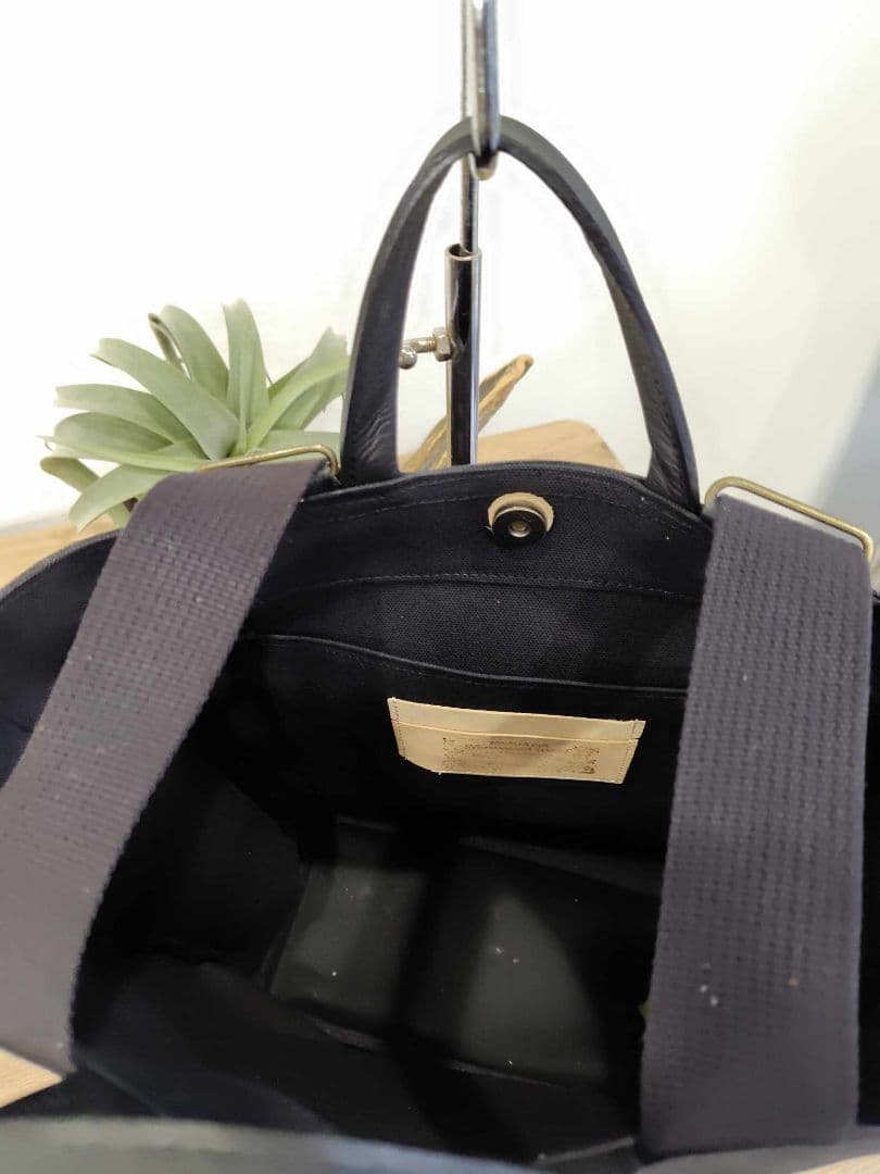 ペ*コ様 ミナペルホネン/carnival　カーニバルネイビー/がま口ポケット/