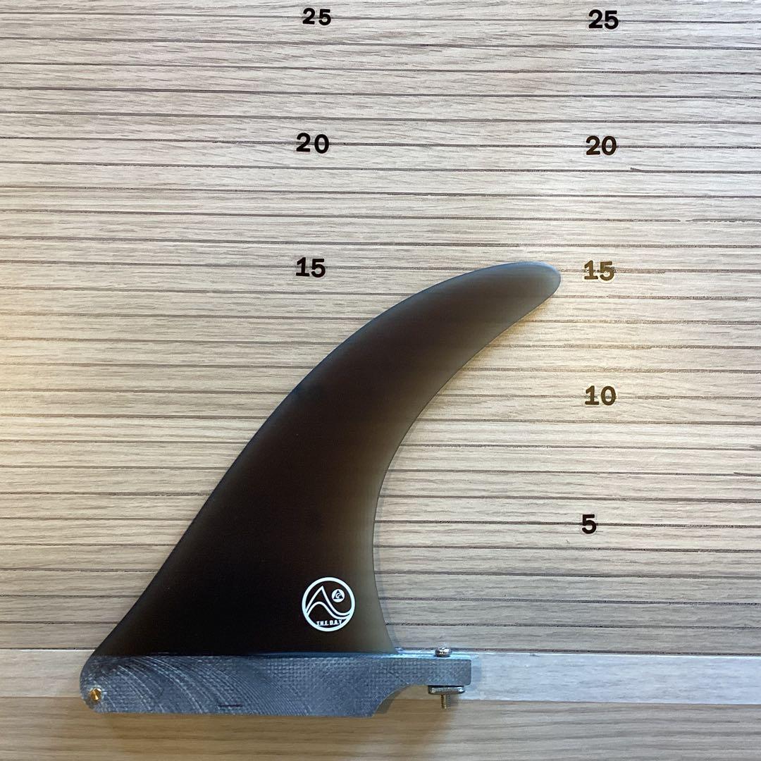 新品未使用シングルフィン6インチ　ブラック、 スクリュー付き